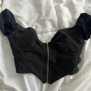 Black size small crop top